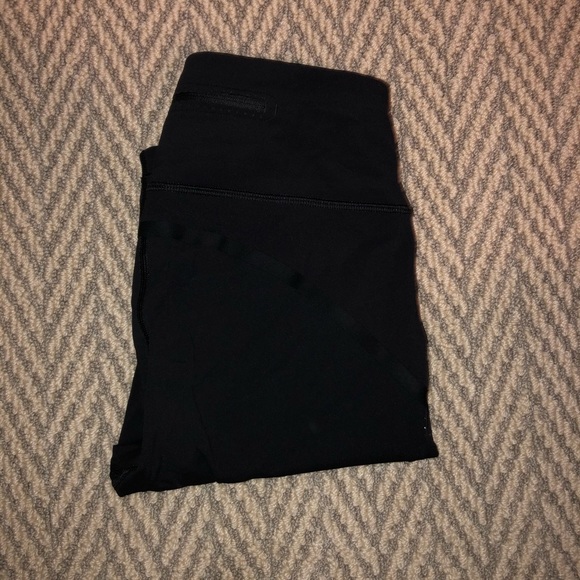 Black Lululemon leggings - Picture 2 of 4